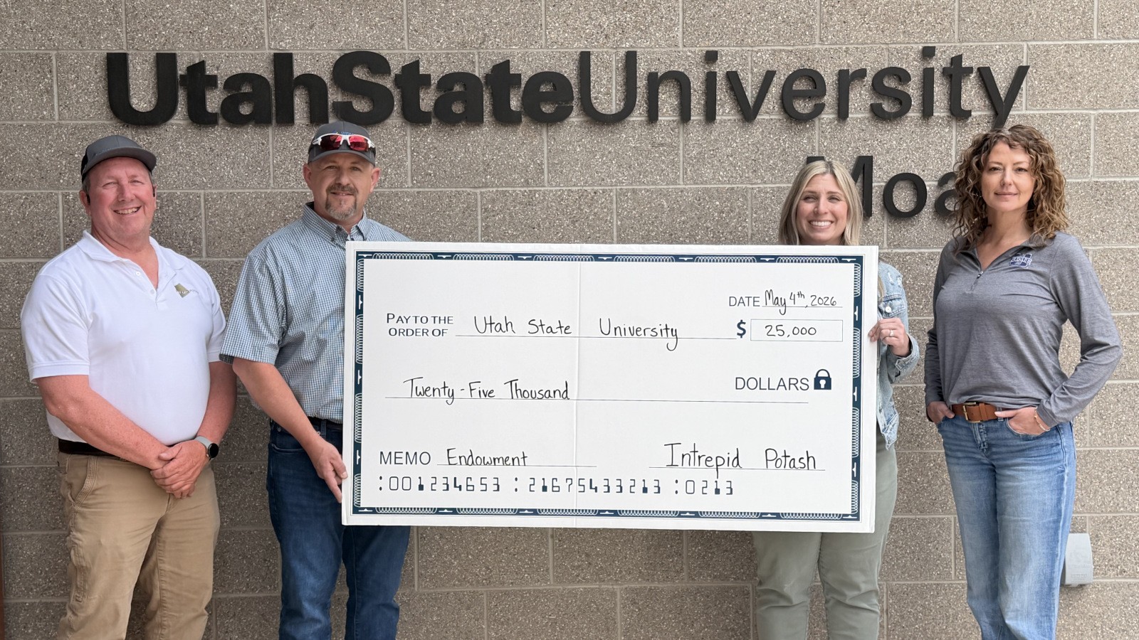 Intrepid Potash Donates $25,000 for USU Moab Scholarship Endowment