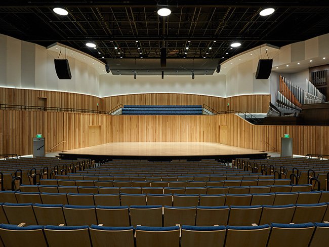 Richard and Moonyeen Anderson Choir Loft