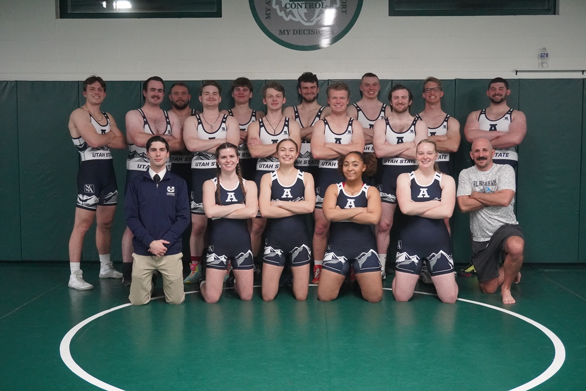 2025-26 wrestling team picture