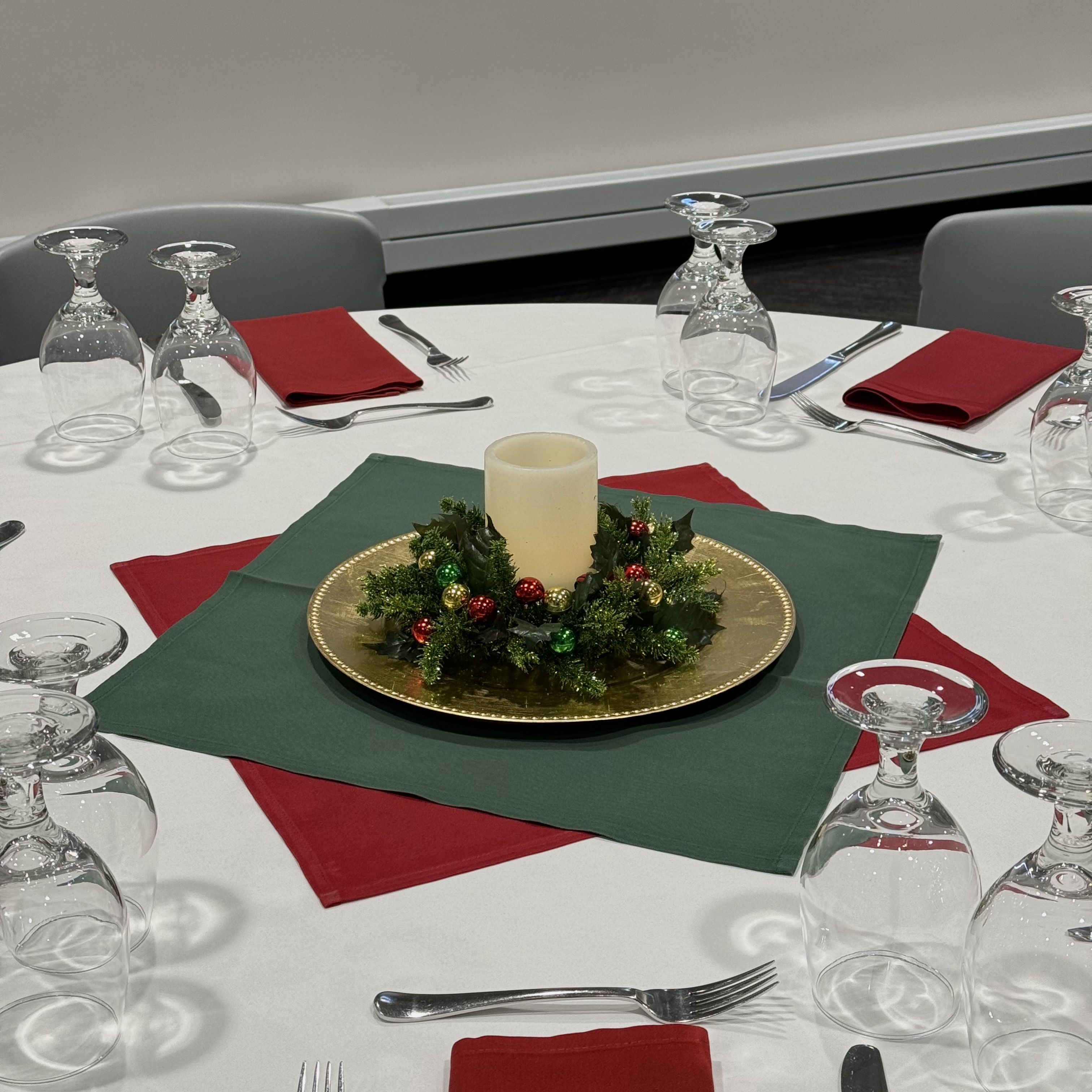 Festive Cheer floral arrangement