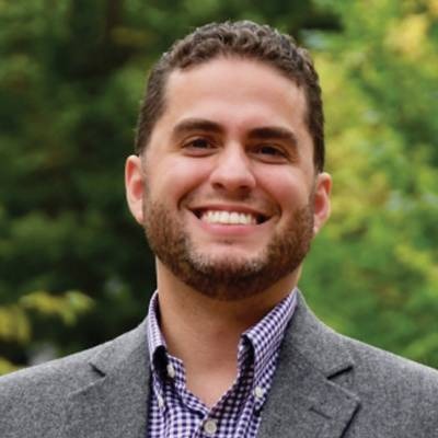 Austin Knuppe headshot