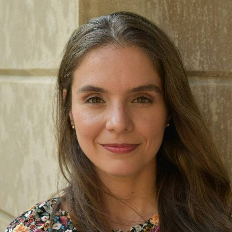 Marcela Lemos headshot