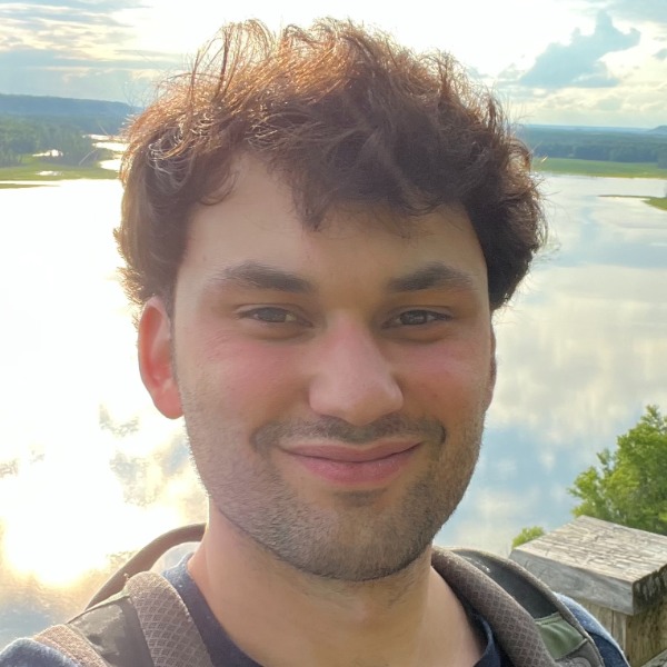 gavin Munson Circle Picture