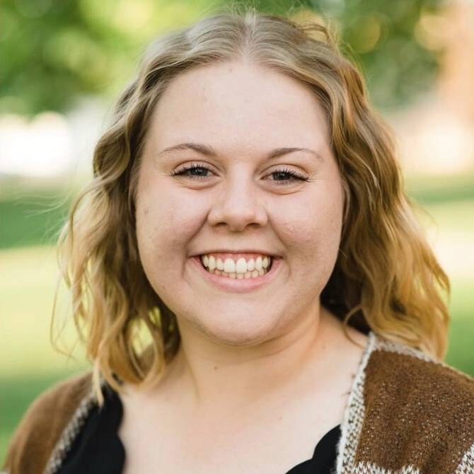 Katie Ludlow headshot