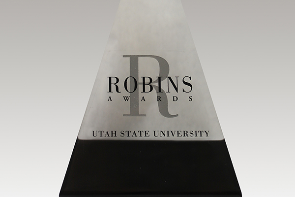 robins award photo