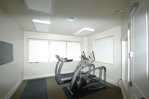 work out and fitness room