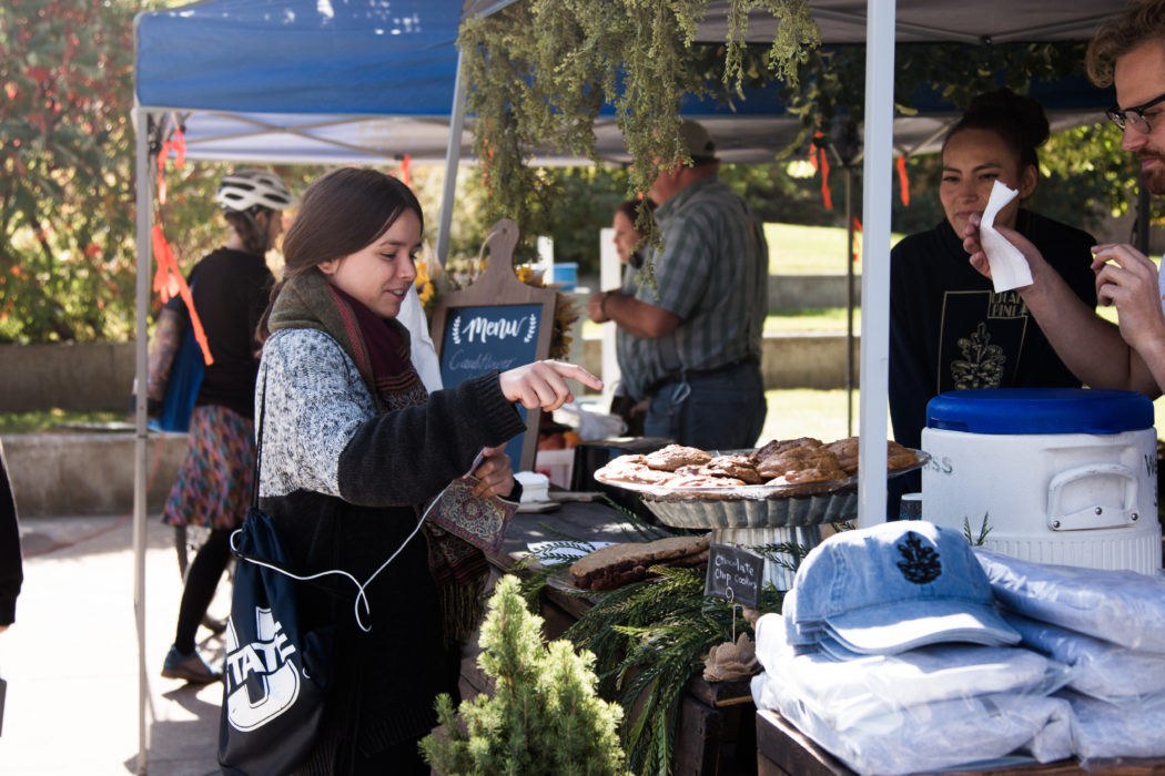 Global Picnic Joins Forces with Blue Goes Green Farmers Market