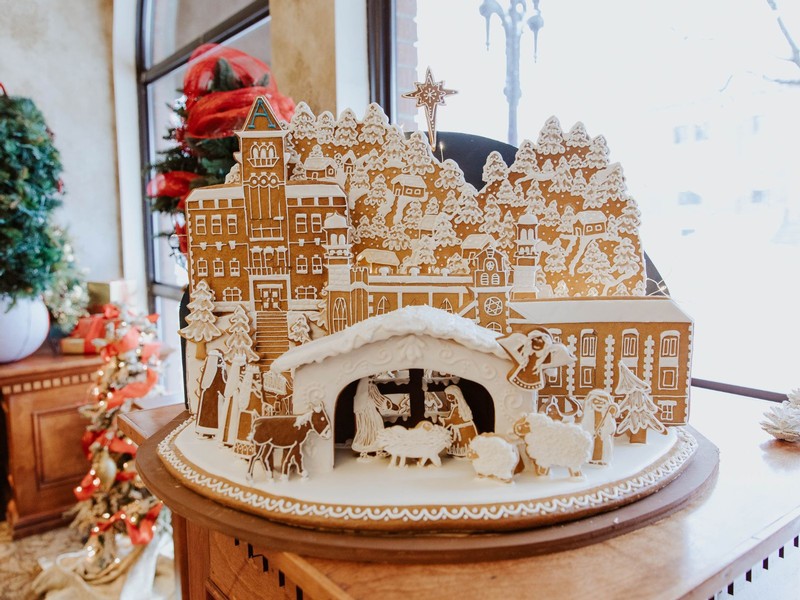 Gingerbread sculpture of Old Main Hill and Logan buildings