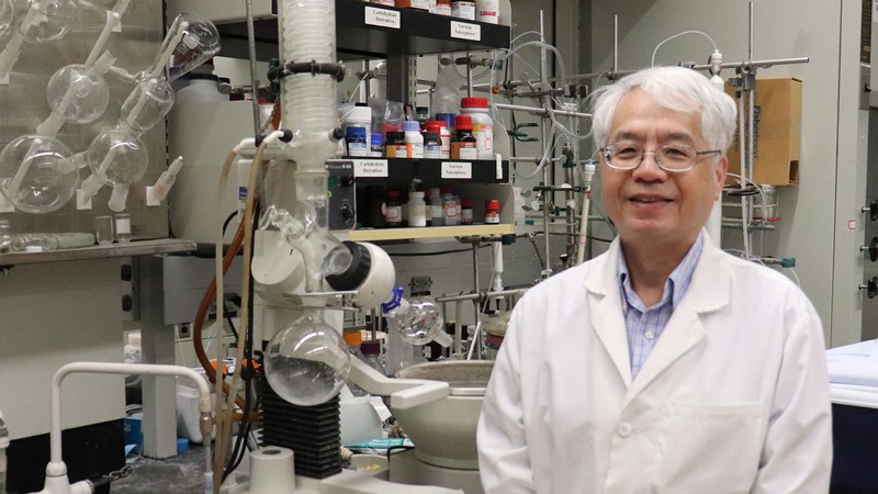 Tomn Chang in his lab.