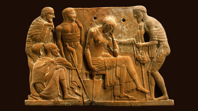 A sculpture depicting the return of Odysseus to his home.