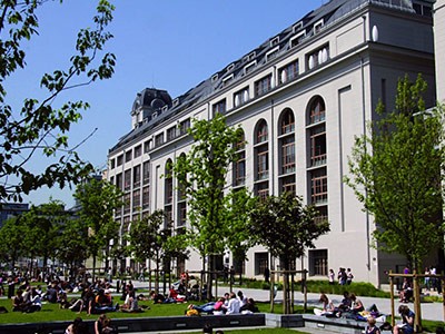 the Universite Paris (Paris 7) campus