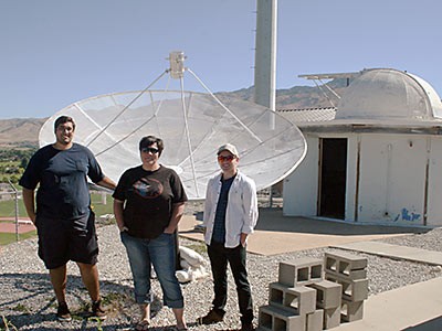 USU physics undergrads at radio telescope on campus