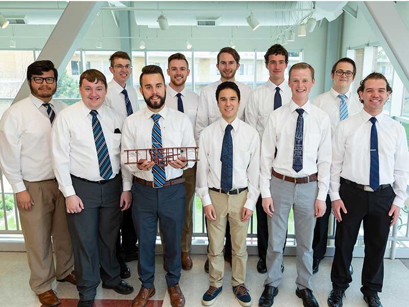 Mechanical engineering seniors at the 2018 AFRL University Design Challenge.