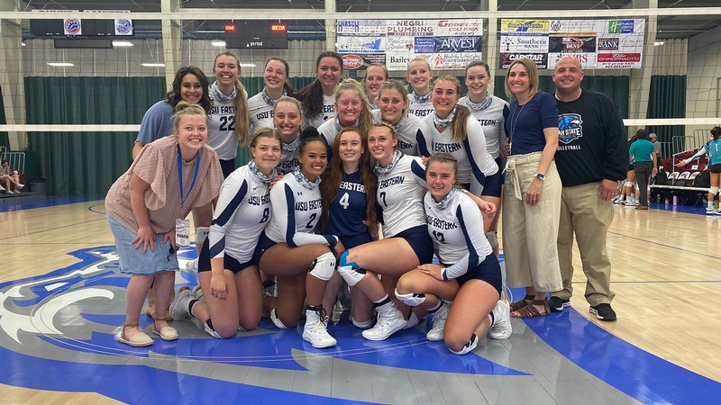 USU Eastern Volleyball team.