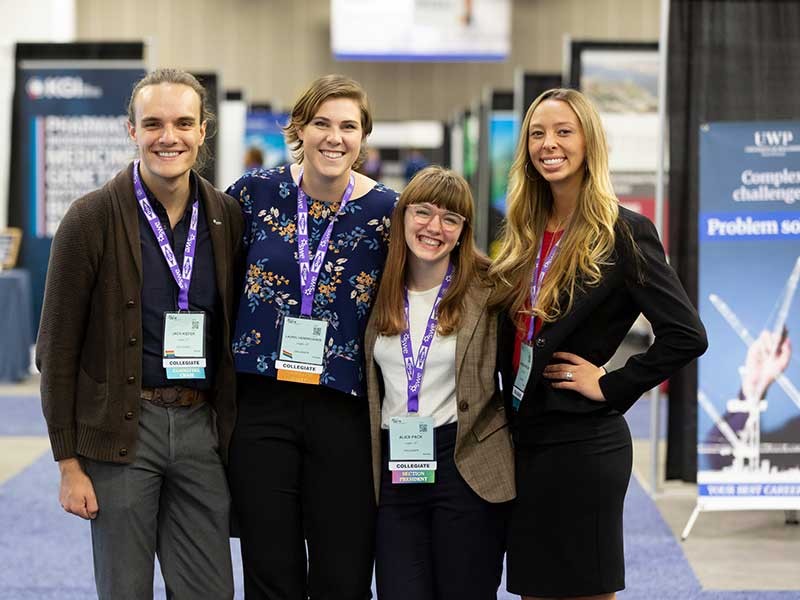 USU engineering students at SWE