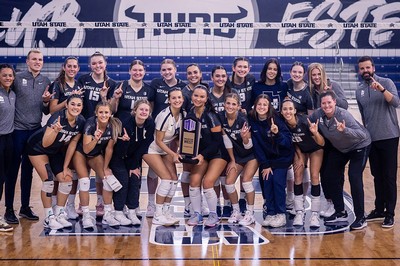 A volleyball team.