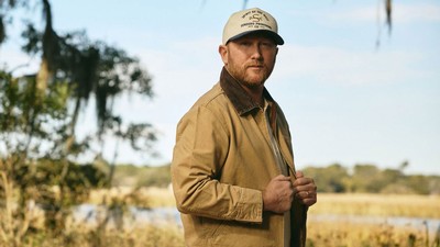 Cole Swindell.