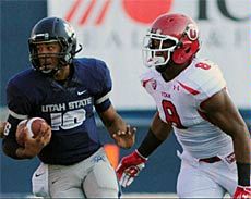 USU football quarterback Chuckie Keeton