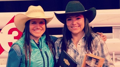 USU alumna Cassie Bahe (right) and her sister, Anna.