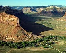landscape and location of Canyonlands Research Center