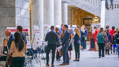 USU Undergrad researchers in the State of Utah Capitol Rotunda