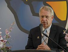 USU President Stan Albrecht at gift announcement