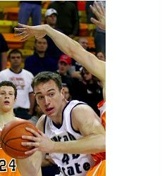 Aggie men's basketball action, Nate Bendall