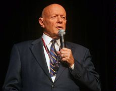 Stephen Covey speaking at USU Shingo conference