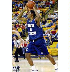 Utah State Hoopsters Face High Expectations