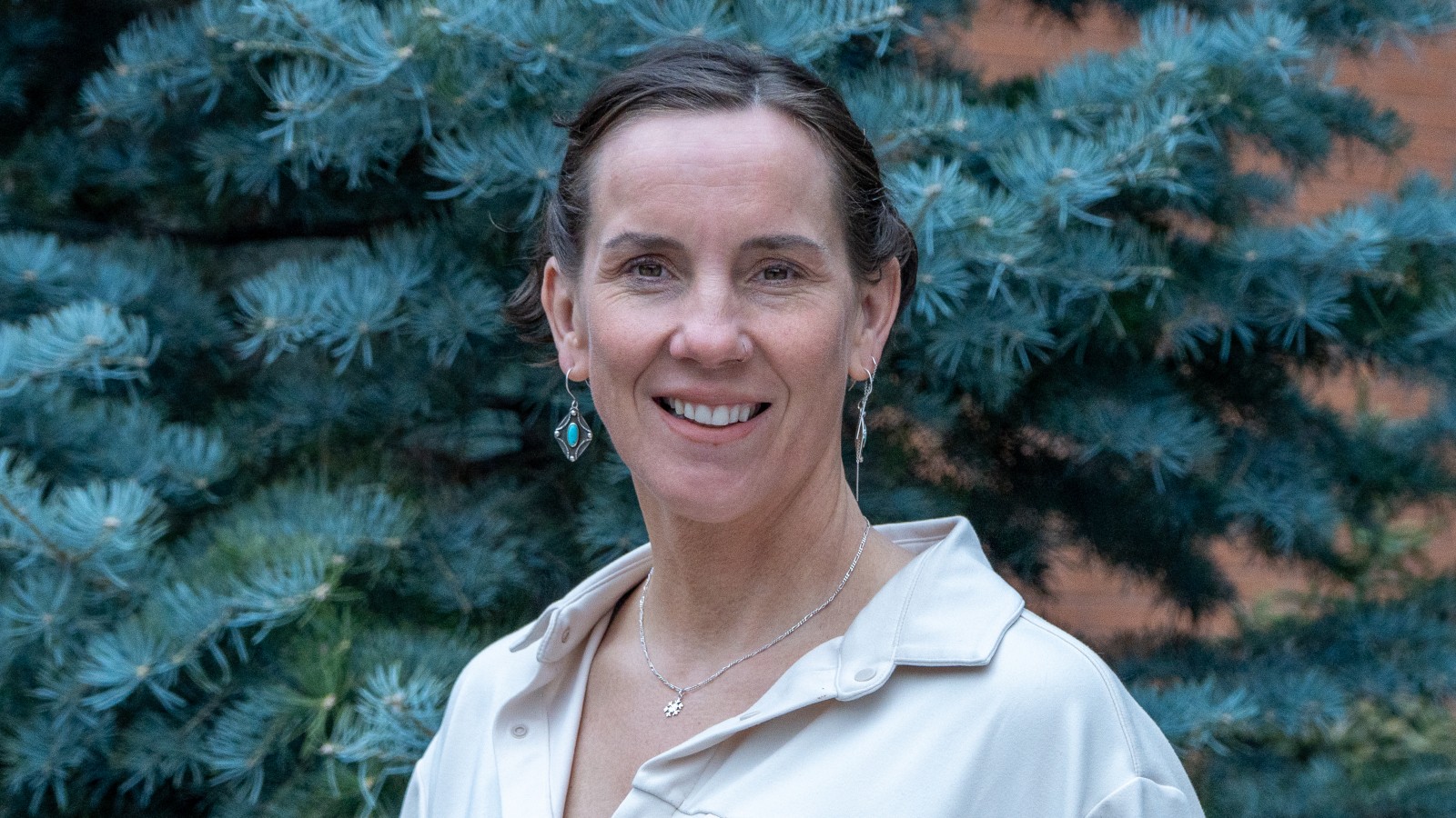 Alyson Ward.