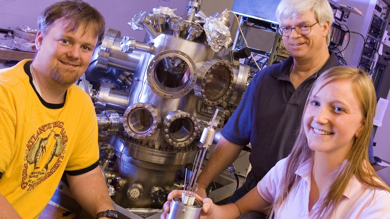 USU physicists in lab.