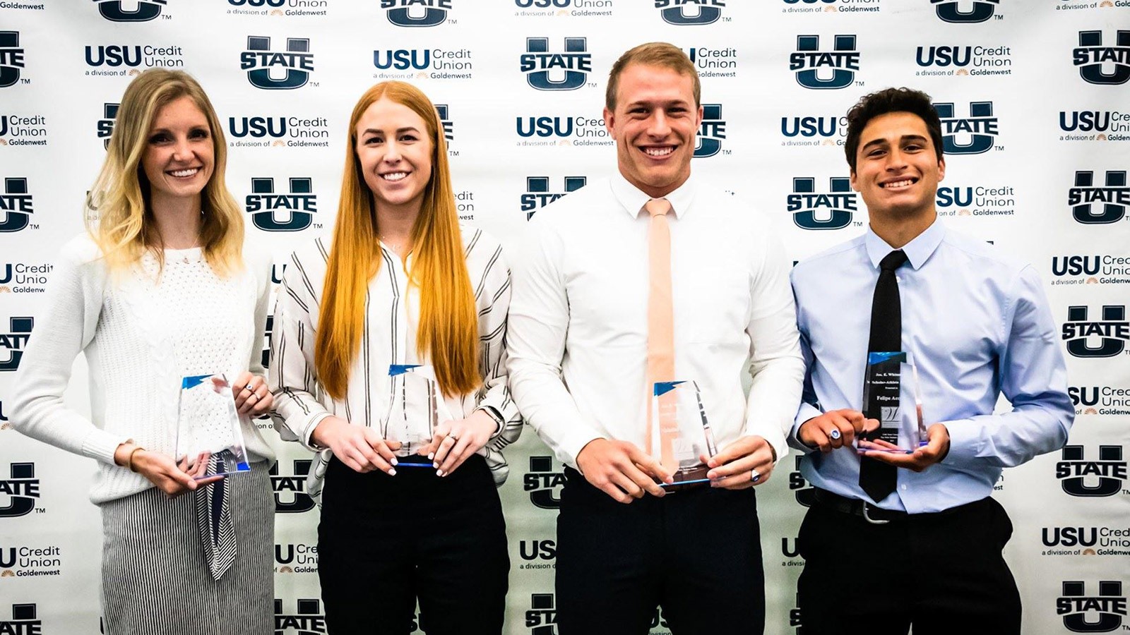 Student-Athletes pose for a photo at the Annual Whitesides Luncheon.