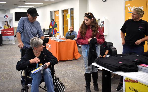 students exporing the fair