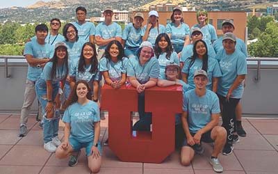 students on college tour