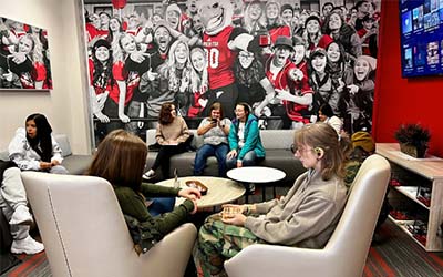 Students sitting in a lounge at Southern Utah University.